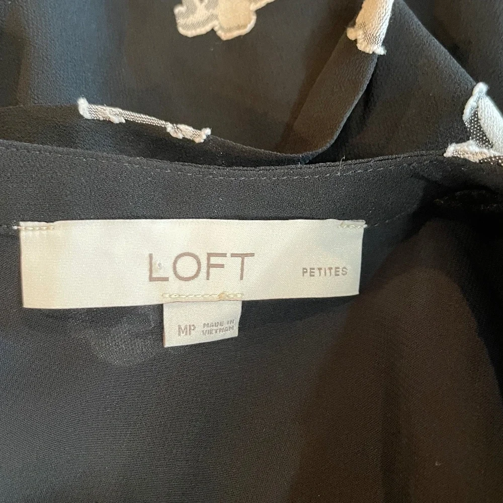 Loft Black and Off-White Ruffle-Bottom Top - PM - Picture 11 of 14